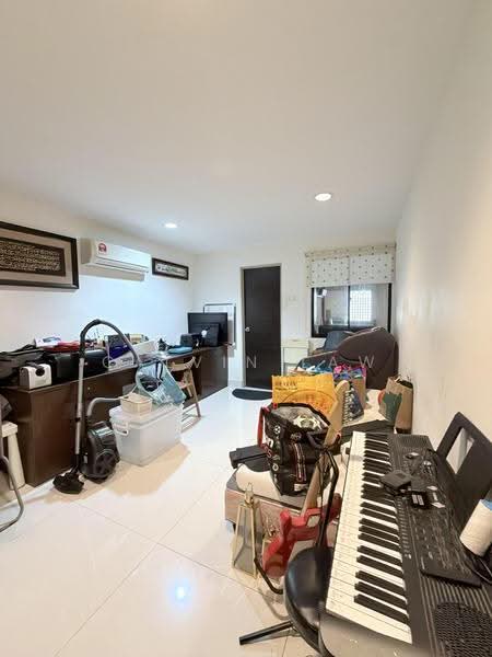 2-storey Terraced House for Sale in Bandar Utama 12 (Bandar Utama) - Calvin Law - Study - PropertyGuru.com.my