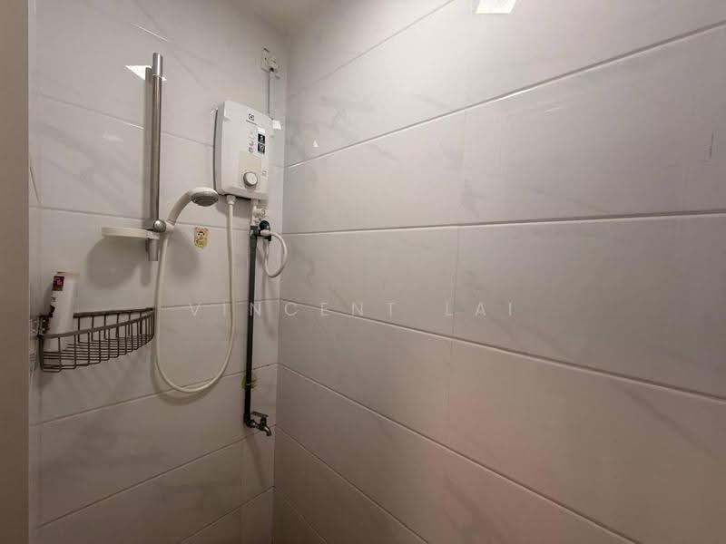 Kediaman Servis untuk Disewa di Country Garden Central Park - Vincent Lai - Bathroom - PropertyGuru.com.my