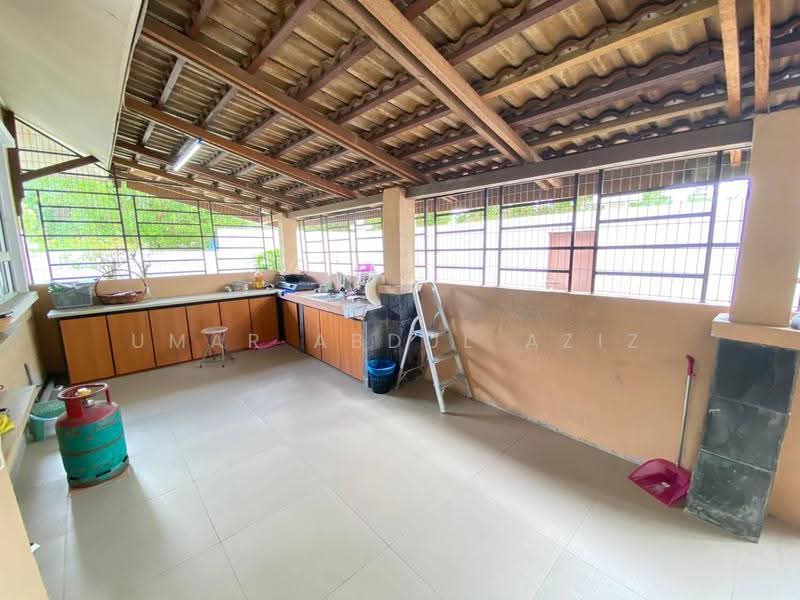 Bungalow House for Sale in Bukit Rahman Putra (Sungai Buloh) - Umar Abdul Aziz - Kitchen - PropertyGuru.com.my
