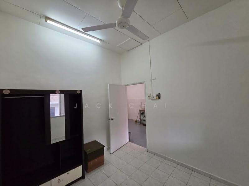 1-storey Terraced House for Sale in Taman Flora Heights (Pasir Gudang) - Jack Chai - Interior - PropertyGuru.com.my