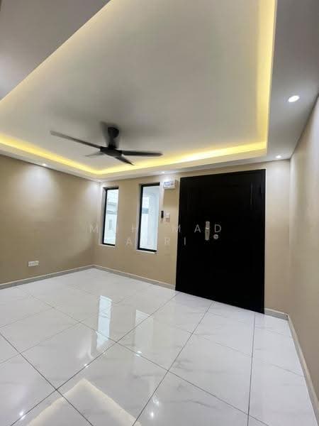 Rumah Teres 2-Tingkat untuk Dijual di Bandar Baru Permas Jaya (Permas Jaya) - MUHAMAD AZRI - Entrance - PropertyGuru.com.my
