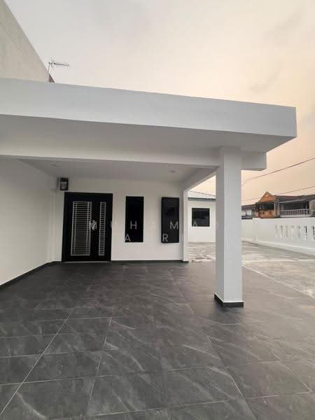 Rumah Teres 2-Tingkat untuk Dijual di Bandar Baru Permas Jaya (Permas Jaya) - MUHAMAD AZRI - Exterior - PropertyGuru.com.my