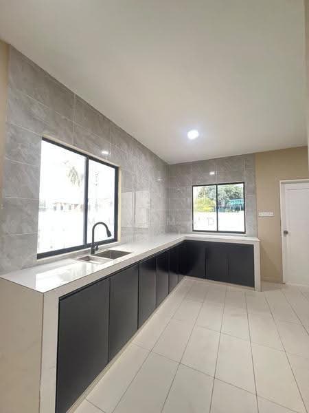 Rumah Teres 2-Tingkat untuk Dijual di Bandar Baru Permas Jaya (Permas Jaya) - MUHAMAD AZRI - Kitchen - PropertyGuru.com.my