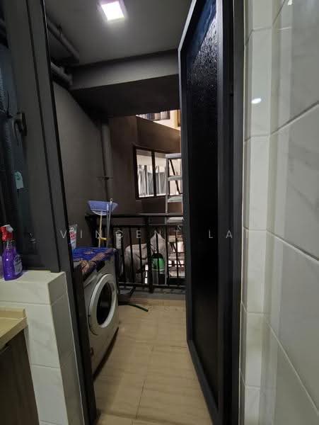 Kediaman Servis untuk Disewa di Country Garden Central Park - Vincent Lai - Balcony - PropertyGuru.com.my