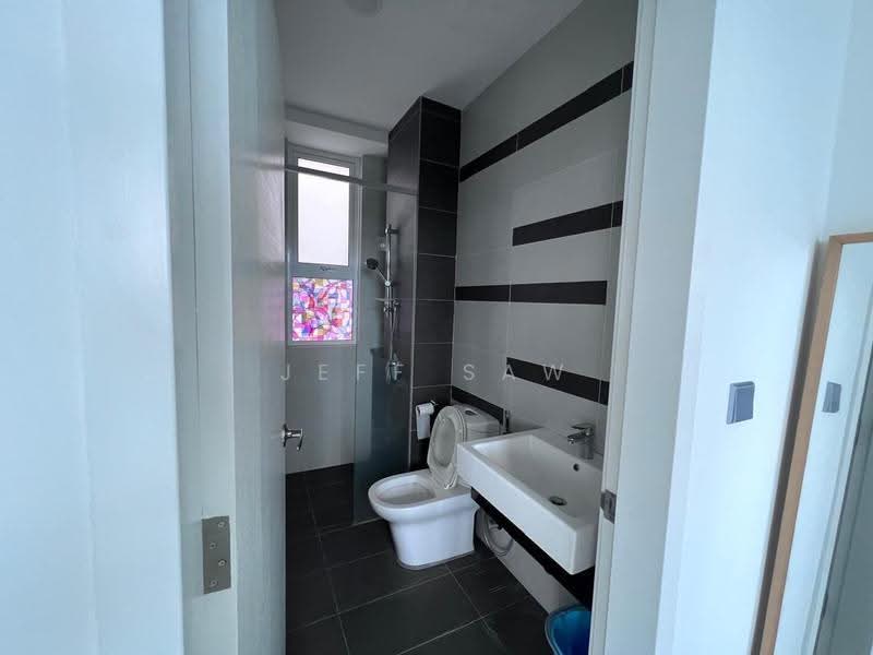 Kondominium untuk Dijual di D'Suites Akasia Horizon @ Horizon Hills - Jeff Saw - Bathroom - PropertyGuru.com.my