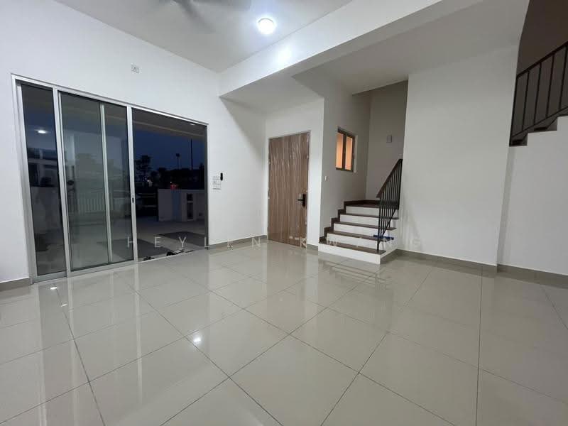 2-storey Terraced House for Rent in Klang (Selangor) - Heylen Kwang - Living Room - PropertyGuru.com.my
