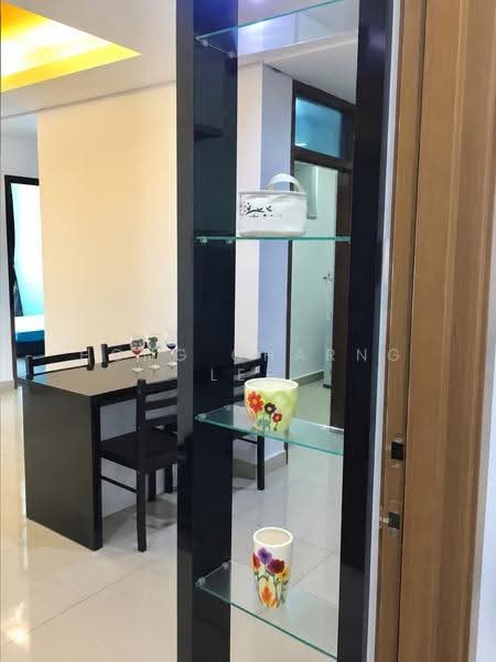 Kediaman Servis untuk Disewa di D'Ambience Residences (Pangsapuri Ikatan Flora) - Hong Charng Lee - Dining Room - PropertyGuru.com.my