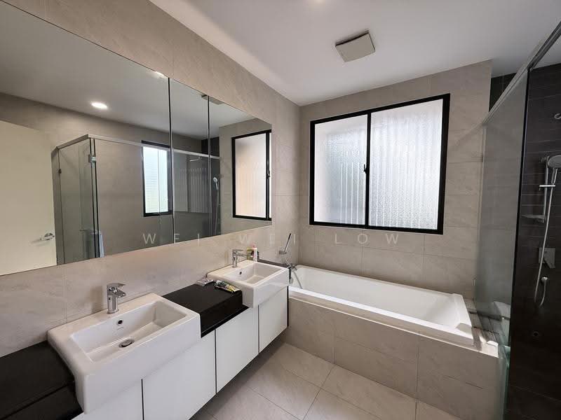 Rumah Berkembar untuk Disewa di Bandar Tropicana Aman (Telok Panglima Garang) - Wei Wei Low - Bathroom - PropertyGuru.com.my