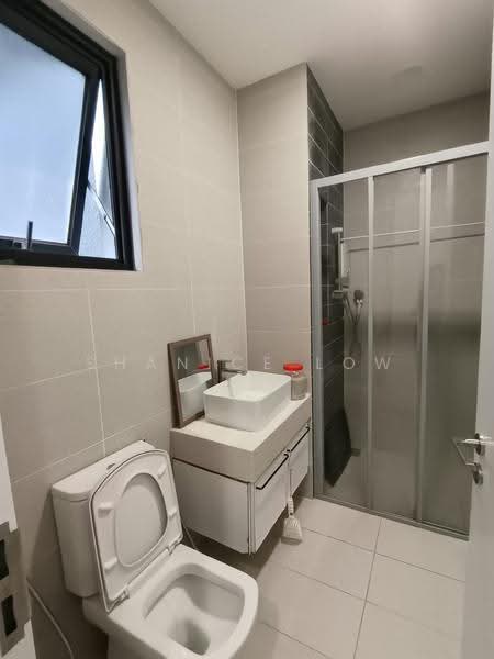 Kediaman Servis untuk Disewa di Le Pavillion - Shanice Low - Bathroom - PropertyGuru.com.my