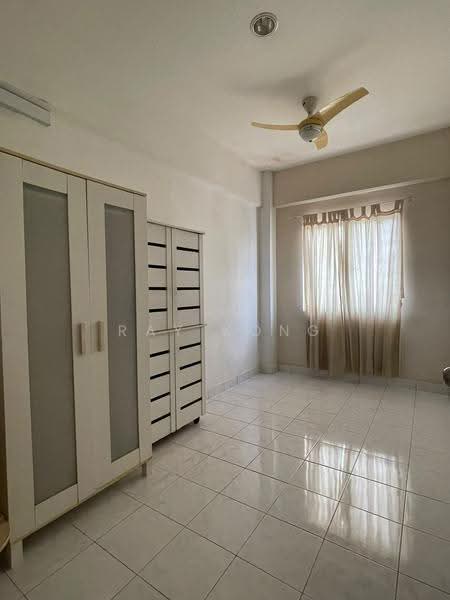 Kondominium untuk Disewa di Pelangi Damansara - Ray Kong - Bedroom - PropertyGuru.com.my