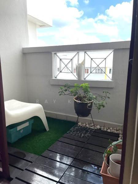 Kondominium untuk Disewa di Pelangi Damansara - Ray Kong - Balcony - PropertyGuru.com.my