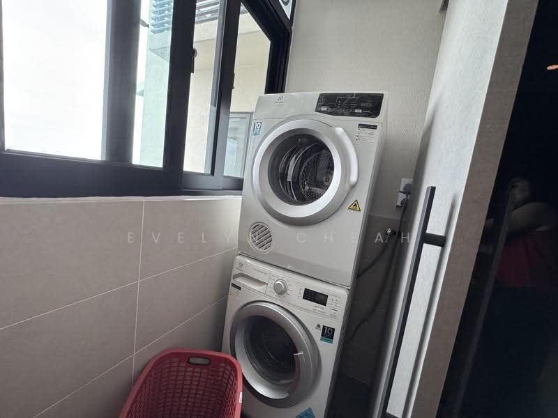 Condominium for Sale at Sky Condominium (Skyz Residence) - Evelyn Cheah - PropertyGuru.com.my
