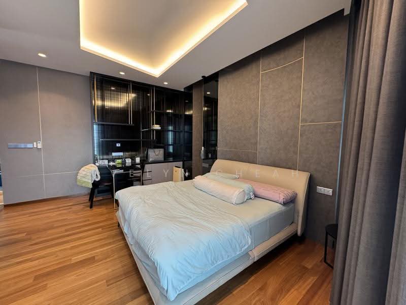 Condominium for Sale at Sky Condominium (Skyz Residence) - Evelyn Cheah - Master Bedroom - PropertyGuru.com.my