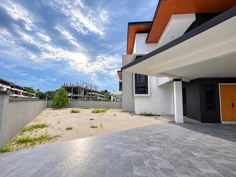 Bungalow House for Sale in Tiger Lane (Ipoh) - Kent Chow - Exterior - PropertyGuru.com.my