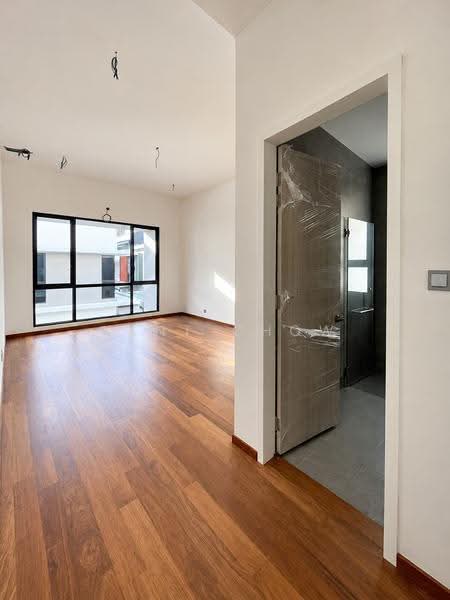 Bungalow House for Sale in Tiger Lane (Ipoh) - Kent Chow - Living Room - PropertyGuru.com.my