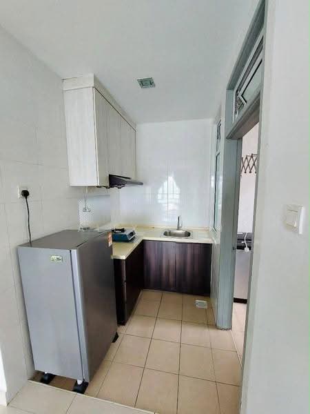 Kediaman Servis untuk Disewa di Pangsapuri Tanah Emas (Golden Sands) - Alex Sieh - Kitchen - PropertyGuru.com.my
