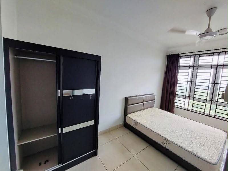 Kediaman Servis untuk Disewa di Pangsapuri Tanah Emas (Golden Sands) - Alex Sieh - Bedroom - PropertyGuru.com.my