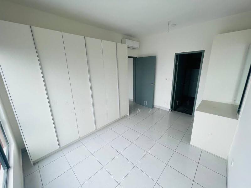 Apartment for Sale at E'Island Lake Haven - Rafedah Binti Abdul Aziz - Bedroom - PropertyGuru.com.my