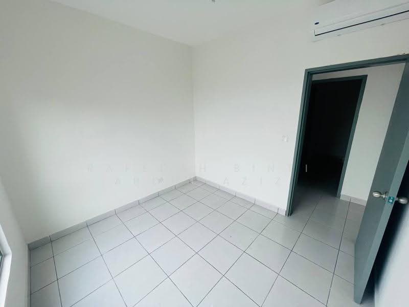 Apartment for Sale at E'Island Lake Haven - Rafedah Binti Abdul Aziz - Bedroom - PropertyGuru.com.my