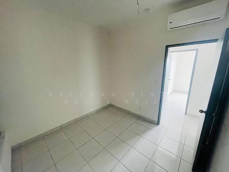 Apartment for Sale at E'Island Lake Haven - Rafedah Binti Abdul Aziz - Bedroom - PropertyGuru.com.my