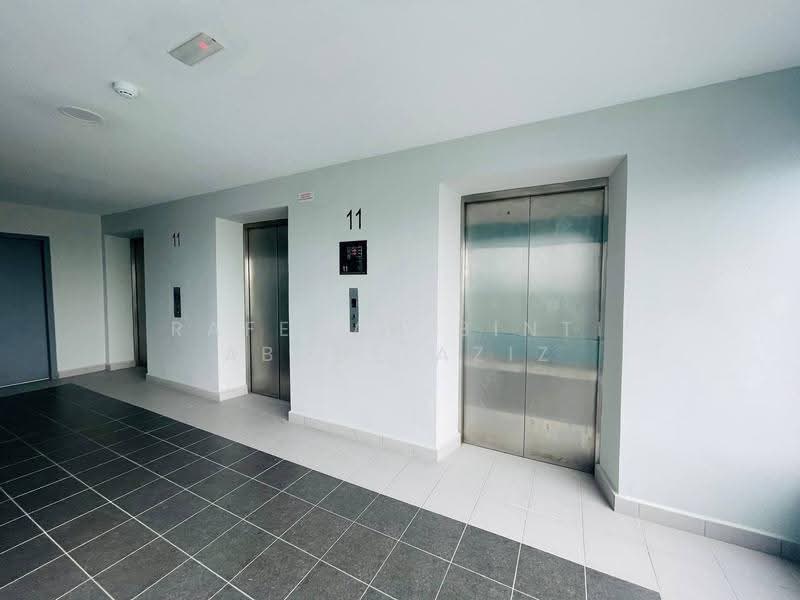 Apartment for Sale at E'Island Lake Haven - Rafedah Binti Abdul Aziz - Corridor - PropertyGuru.com.my