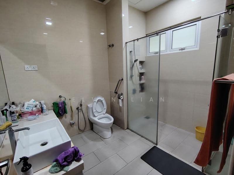 2-storey Terraced House for Sale in Bandar Kinrara Seksyen 8 (Bandar Kinrara) - Kelvin Lian - Bathroom - PropertyGuru.com.my