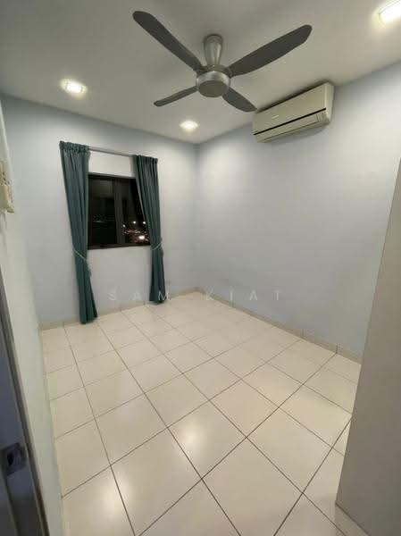 Kediaman Servis untuk Disewa di Residensi Dian II - SAM KIAT - Bedroom - PropertyGuru.com.my