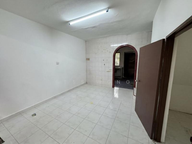 Rumah Teres 2-Tingkat untuk Disewa di Desa Cemerlang (Johor Bahru) - Bess Wong - PropertyGuru.com.my