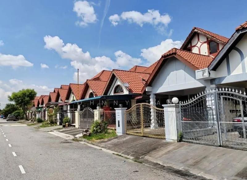 Rumah Teres 1.5-Tingkat untuk Disewa di Taman Rinting (Masai) - Johnny Tan - Exterior - PropertyGuru.com.my