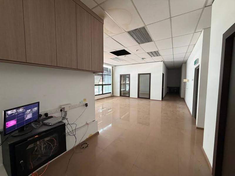 Semi-D Factory for Rent in Taman Desa Cemerlang (Ulu Tiram) - Yip . - Interior - PropertyGuru.com.my