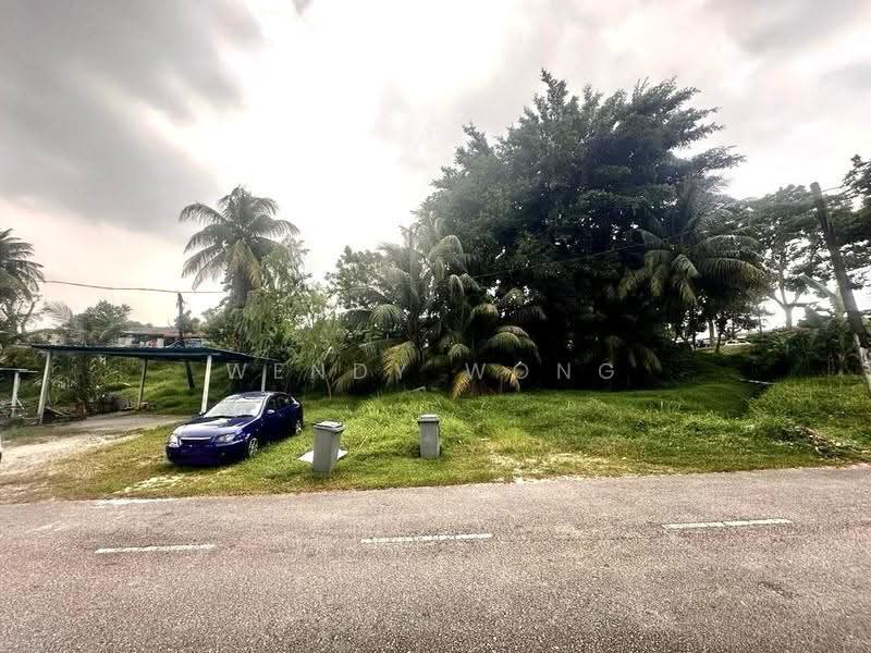 1-storey Terraced House for Sale in Taman Dahlia (Tampoi) - Wendy Wong - Exterior - PropertyGuru.com.my
