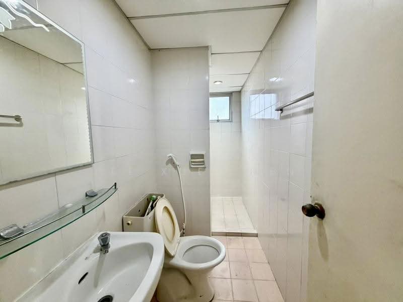 Pangsapuri untuk Dijual di Symphony Park - Lee Xue Chen - Bathroom - PropertyGuru.com.my