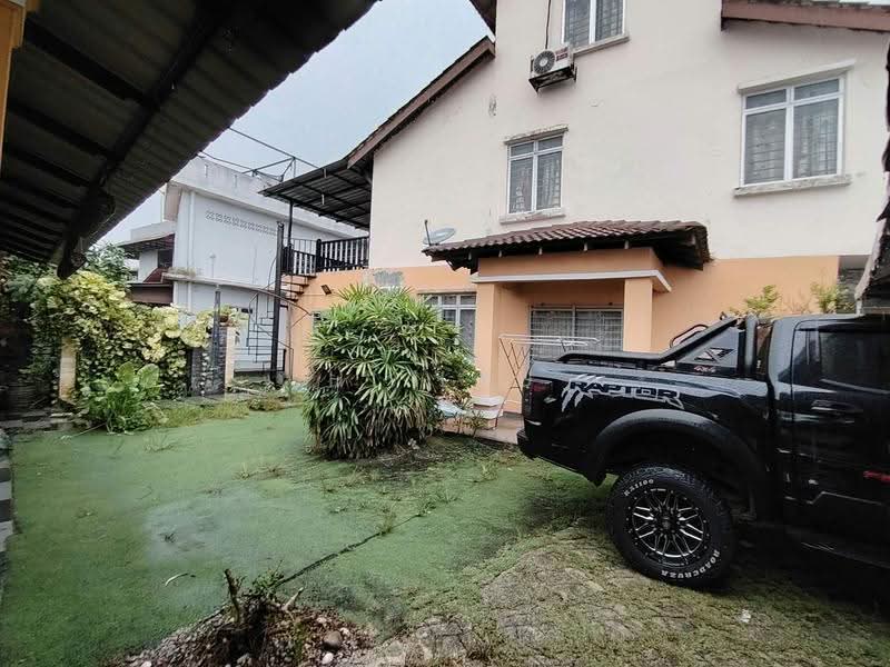 2.5-storey Terraced House for Sale in Puchong (Selangor) - HL Lau - Exterior - PropertyGuru.com.my