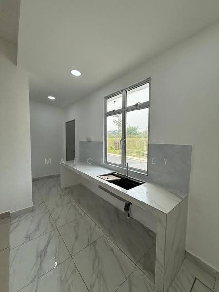 2-storey Terraced House for Sale in Bandar Dato Onn (Tebrau) - Marcus Tey - Kitchen - PropertyGuru.com.my