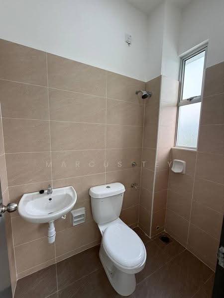 2-storey Terraced House for Sale in Bandar Dato Onn (Tebrau) - Marcus Tey - Bathroom - PropertyGuru.com.my