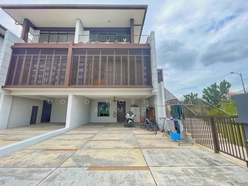 Terraced House for Sale in Cyberjaya (Selangor) - Mohd Mortadza Ahmad - Exterior - PropertyGuru.com.my