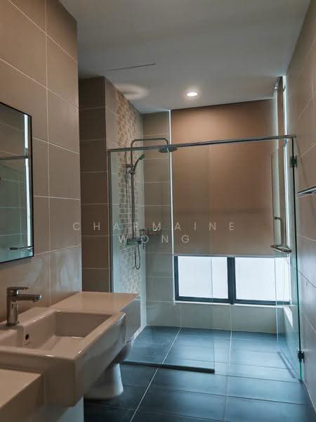 Kondominium untuk Disewa di Brezza Hill - Charmaine Wong - Bathroom - PropertyGuru.com.my