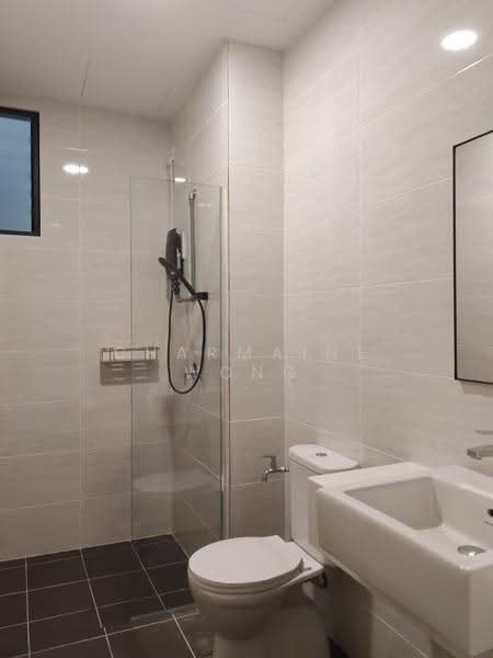 Kondominium untuk Disewa di Brezza Hill - Charmaine Wong - Bathroom - PropertyGuru.com.my