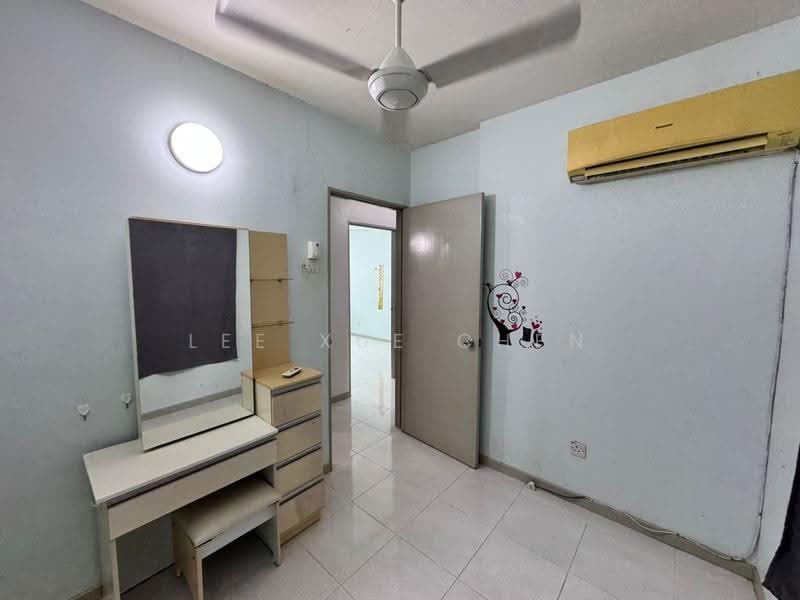 Pangsapuri untuk Dijual di Harmony View - Lee Xue Chen - Bedroom - PropertyGuru.com.my