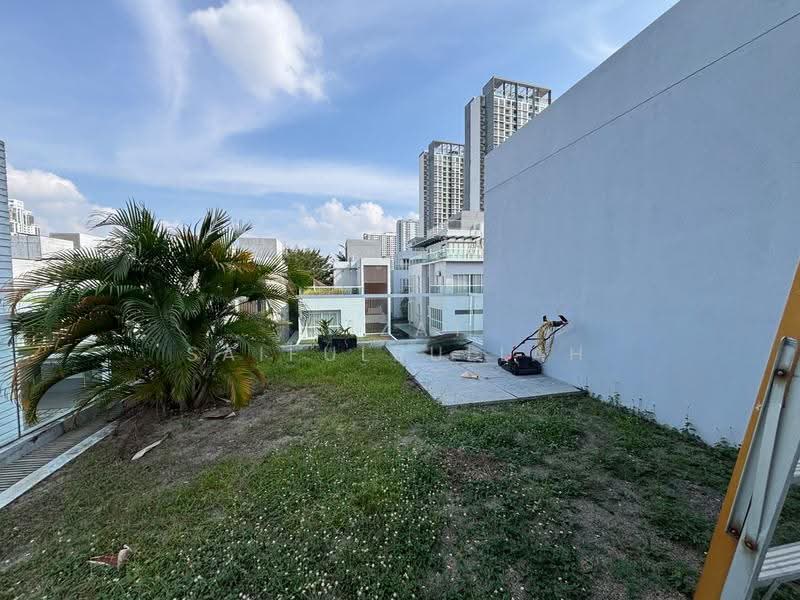 Rumah Banglo untuk Disewa di Lakefront Villa (Cyberjaya) - Aizat Saifulrullah - Exterior - PropertyGuru.com.my