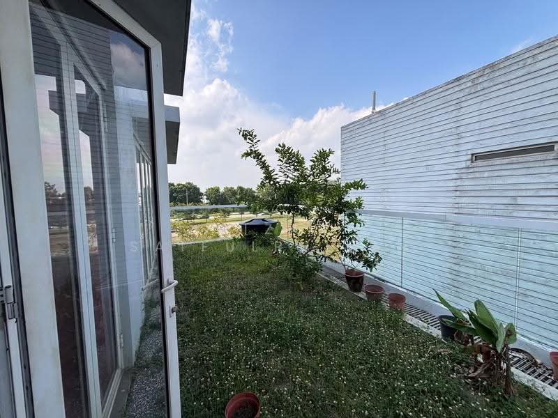 Rumah Banglo untuk Disewa di Lakefront Villa (Cyberjaya) - Aizat Saifulrullah - Exterior - PropertyGuru.com.my