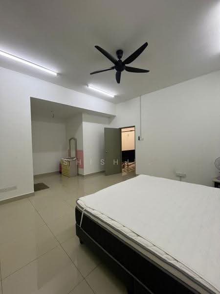 2-storey Terraced House for Sale in Bandar Putra Kulai (Kulai) - Shishi . - Bedroom - PropertyGuru.com.my