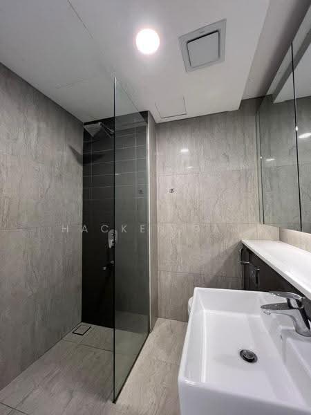 Kediaman Servis untuk Disewa di Cantara Residences - Hacken Gan - Bathroom - PropertyGuru.com.my