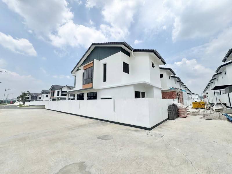 2-storey Terraced House for Sale in Sepang (Selangor) - Fikri Yasmin - Exterior - PropertyGuru.com.my
