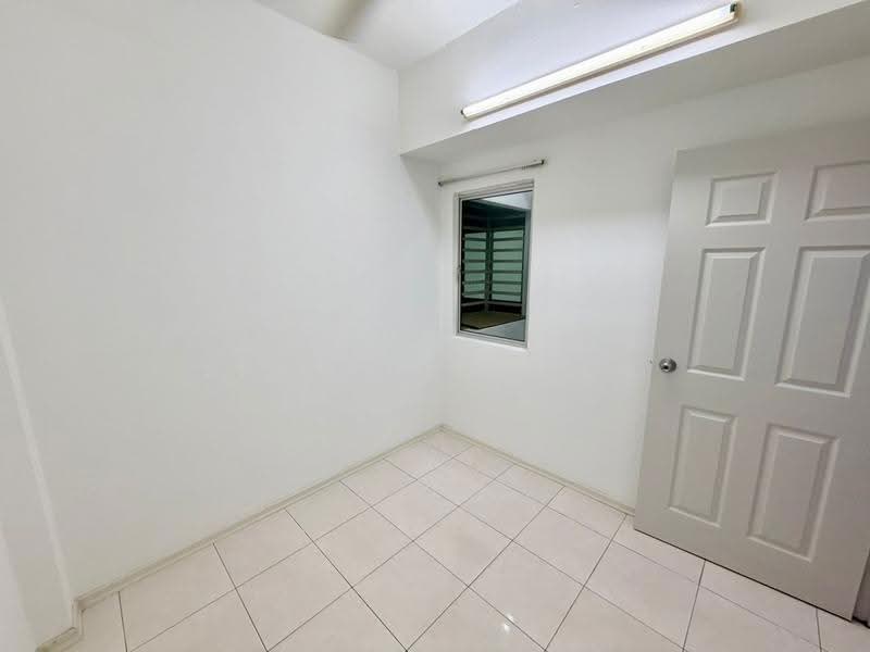 Pangsapuri untuk Dijual di Damai Vista Apartment - Lee Xue Chen - Interior - PropertyGuru.com.my