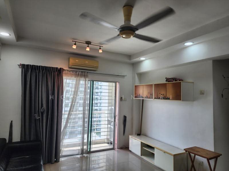 Kondominium untuk Dijual di The Heron Residency - Hooi Mein Lai - Living Room - PropertyGuru.com.my