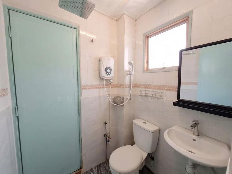 2-storey Terraced House for Sale in TAMAN PUCHONG UTAMA (Puchong) - Shanice Low - Bathroom - PropertyGuru.com.my