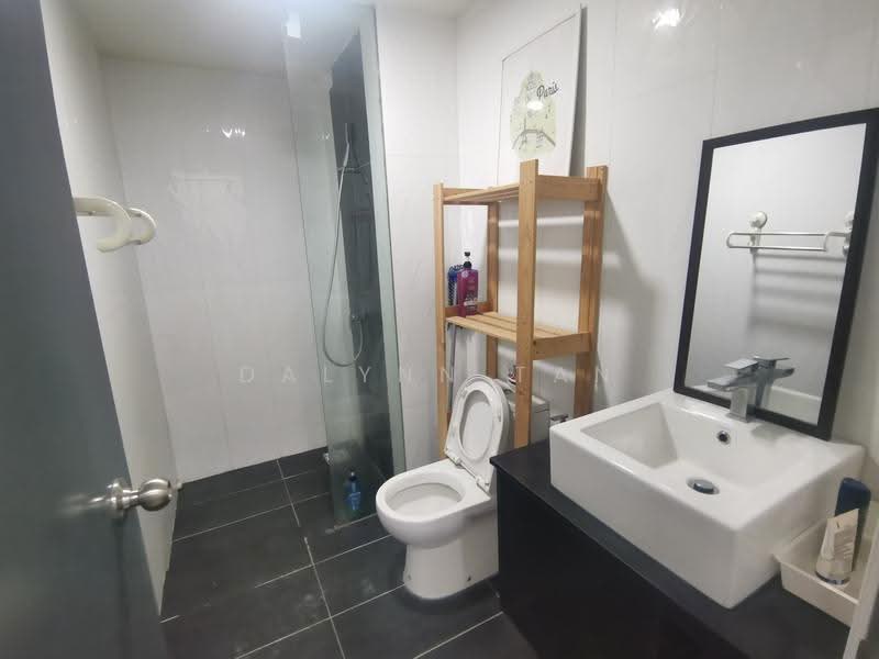 Kediaman Servis untuk Disewa di Menara Suria (V12) - Dalynn Tan - Bathroom - PropertyGuru.com.my