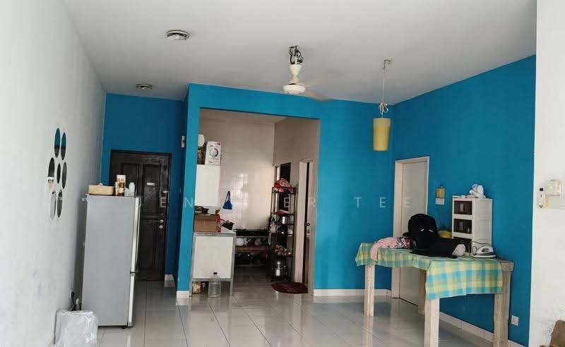 Kediaman Servis untuk Dijual di Serviced Residence @ Casa Tiara - Jennifer Tee - Living Room - PropertyGuru.com.my