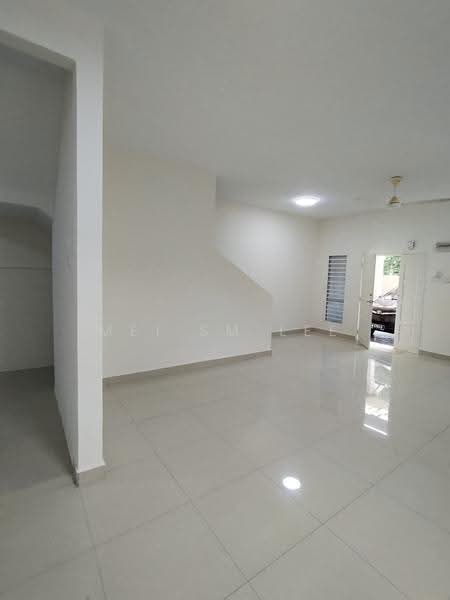 2-storey Terraced House for Sale in Bandar Mahkota Cheras (Cheras) - Mei SM Lee - Bandar Mahkota Cheras Living Room - PropertyGuru.com.my